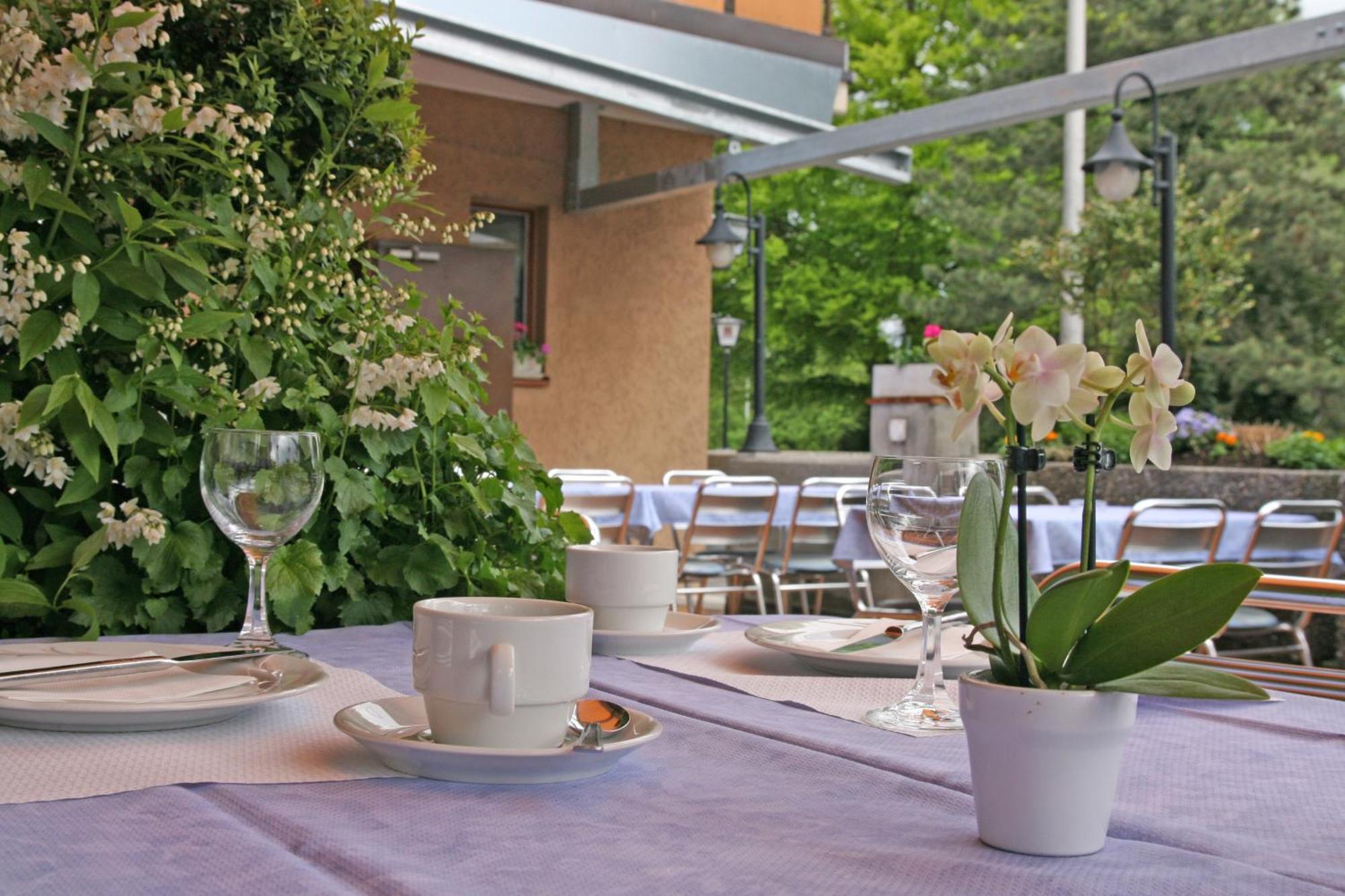 Hotel Glaernisch Hof Horgen Exterior photo