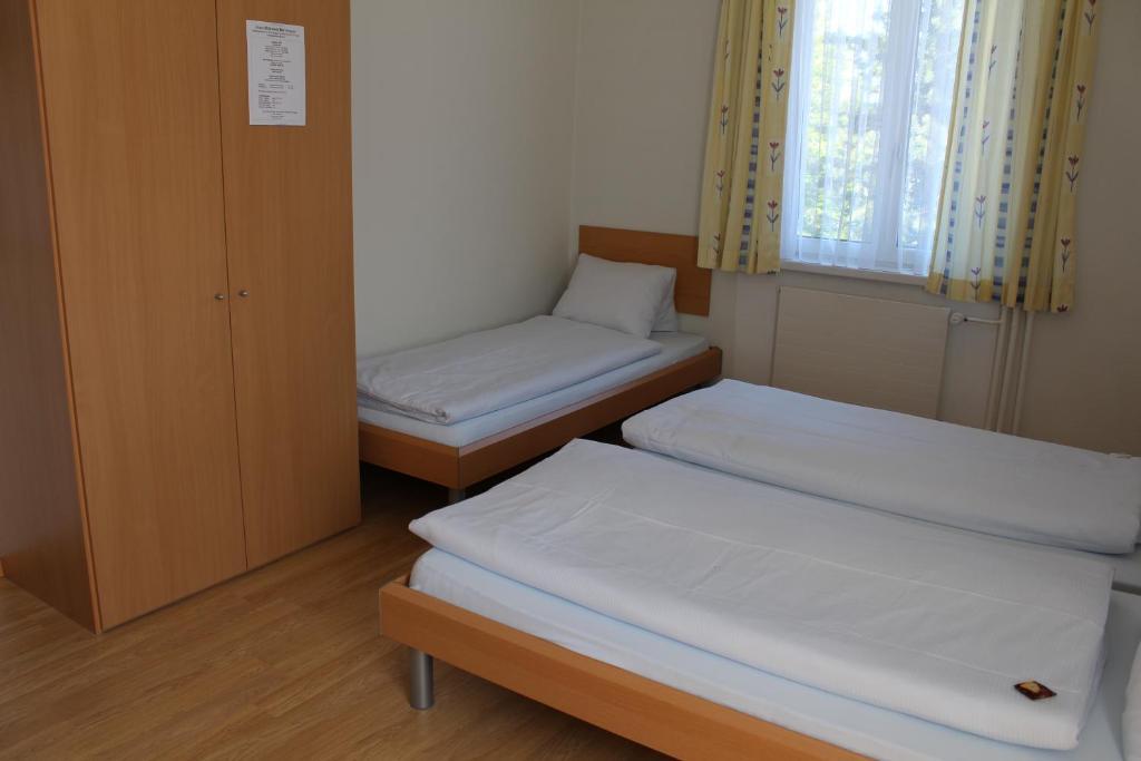 Hotel Glaernisch Hof Horgen Room photo